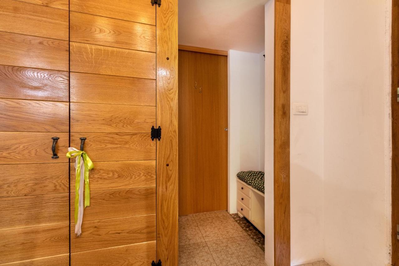 Apartment Tara Каштела Екстер'єр фото